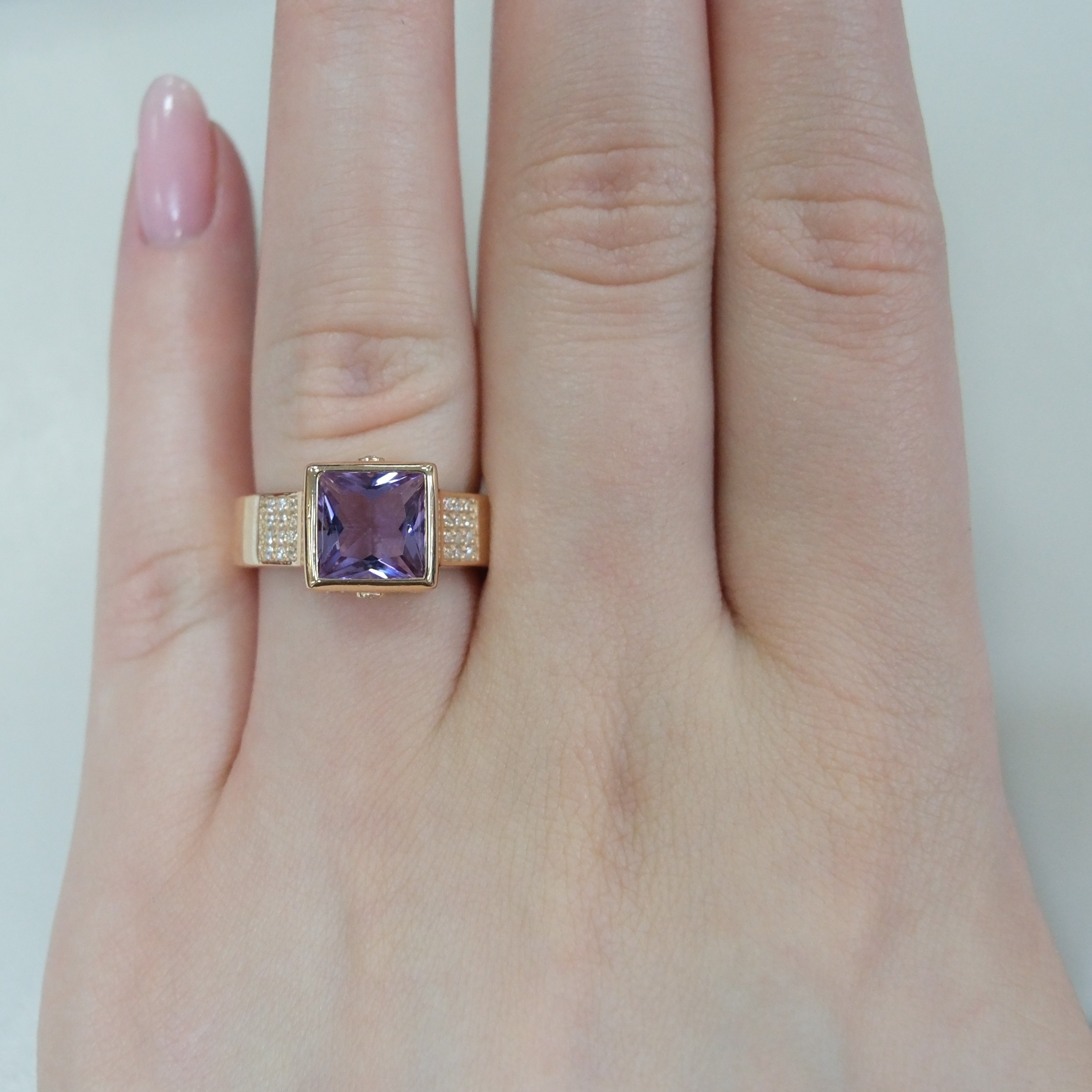 Серебряное кольцо с аметистом